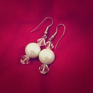 Vintage Emerald Pearl Earrings